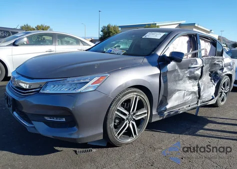 2017 Honda Accord Touring V6 from USA, damaged, VIN 1HGCR3F9XHA038546